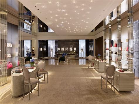 Dior store layout